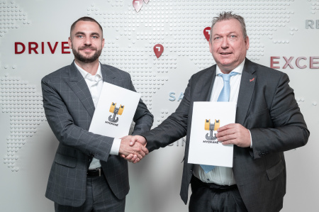 MYCRANE подписывает Партнерское соглашение со швейцарской компанией - PESCO Switzerland AG